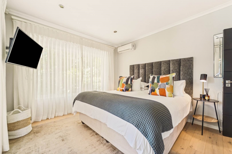 4 Bedroom Property for Sale in Tamboerskloof Western Cape